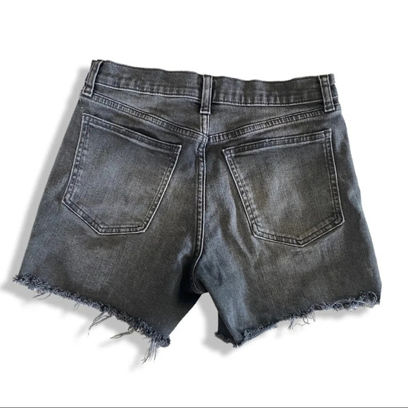 {GAP} black wash denim high rise 4” shorts - Picture 3 of 3